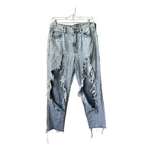 American Eagle Mom Jean Womens Size 6  Heavily Distressed Light‎ Wash Jeans Torn